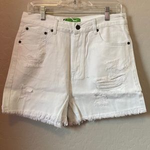 SANDRINE ROSE BY FREE PEOPLE WHITE CUT OFF SHORTS | 27
